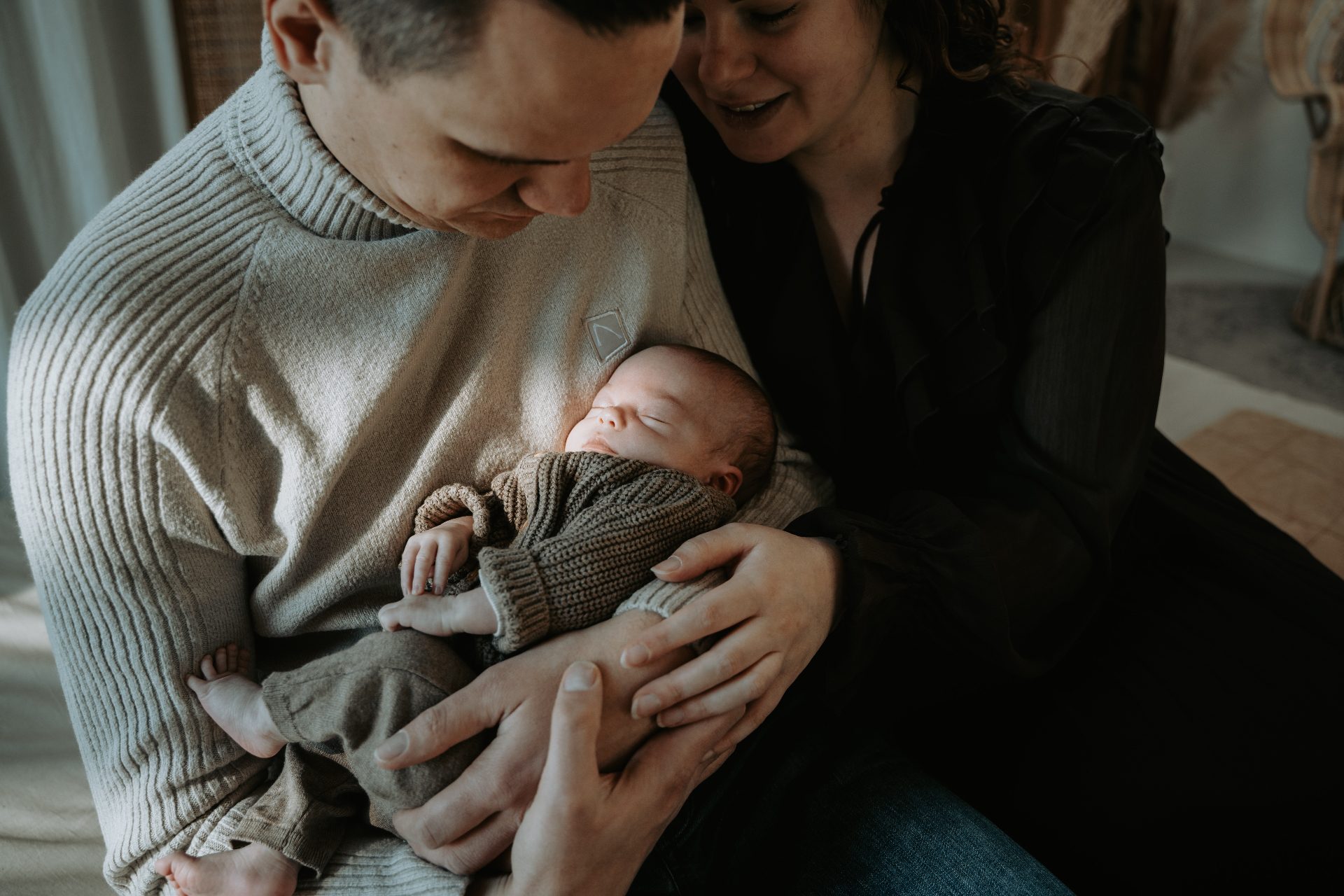Ouders met hun kindje rond de eerste verjaardag
