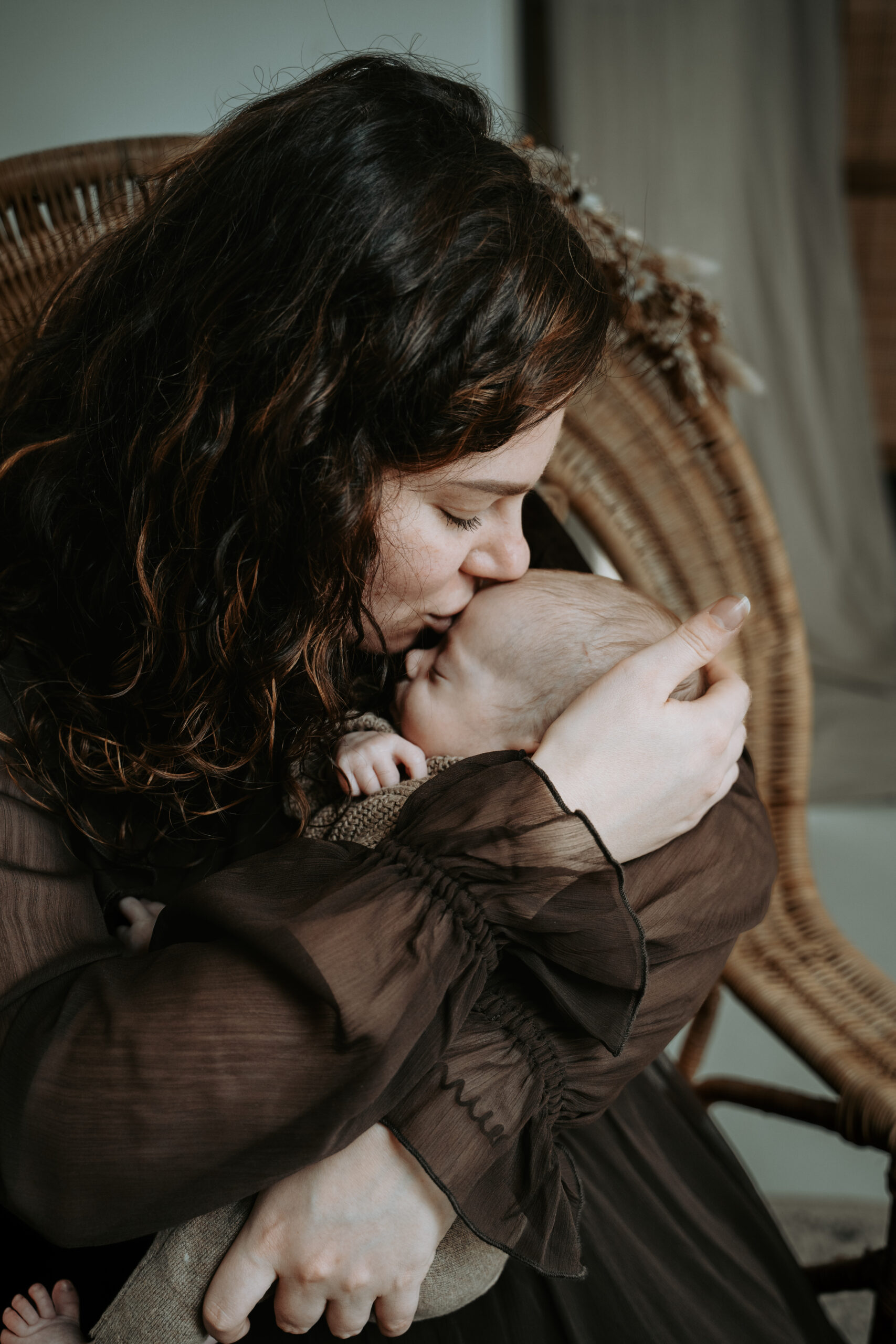 Newbornfotografie in de daglichtstudio in Gaanderen bij Doetinchem